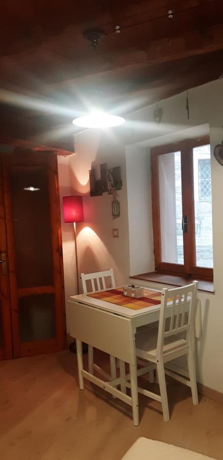 Ca' Du Barbe: Tra Le Alpi E Il Mare Vila Mendatica Exterior foto